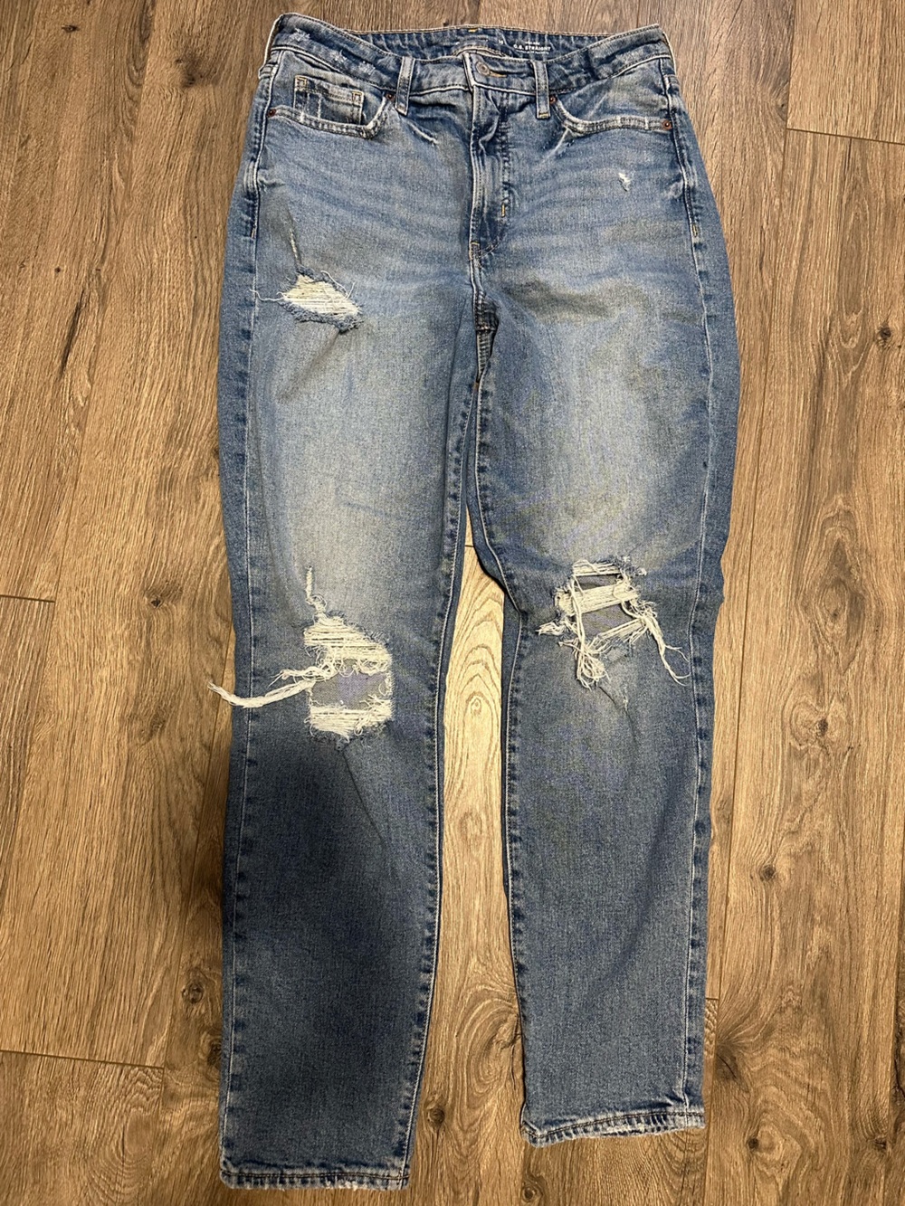 Old Navy Light Blue Distressed Straight Jeans